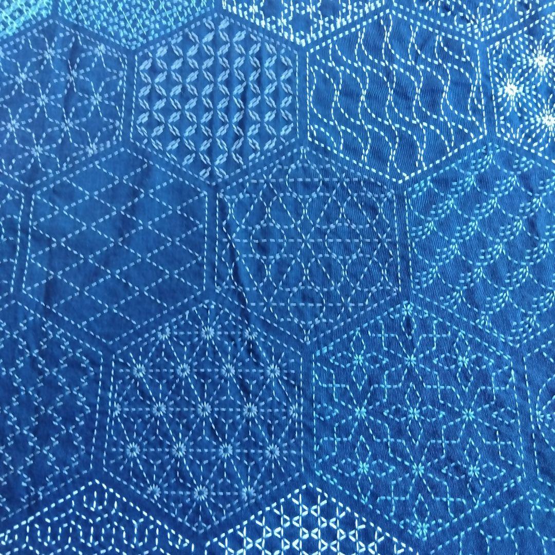 刺し子のクロス〈亀甲模様〉完成品　ホビーラホビーレ