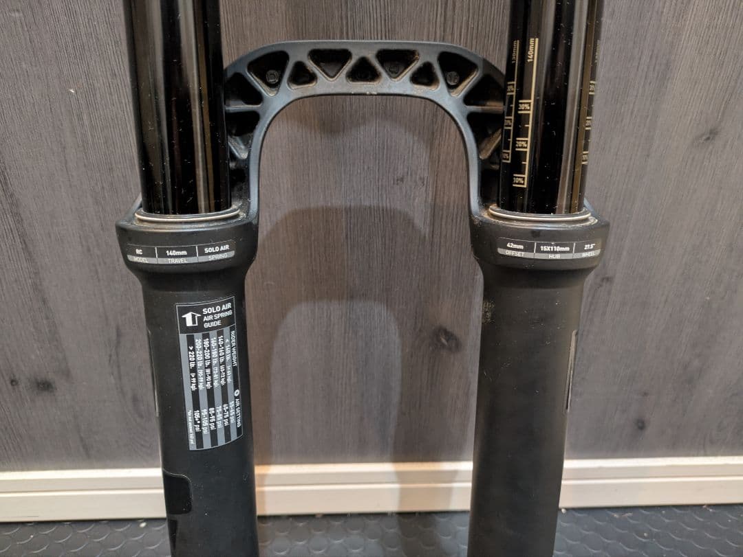 【お年玉価格1/3まで】Rockshox PIKE 27.5インチ 140mm