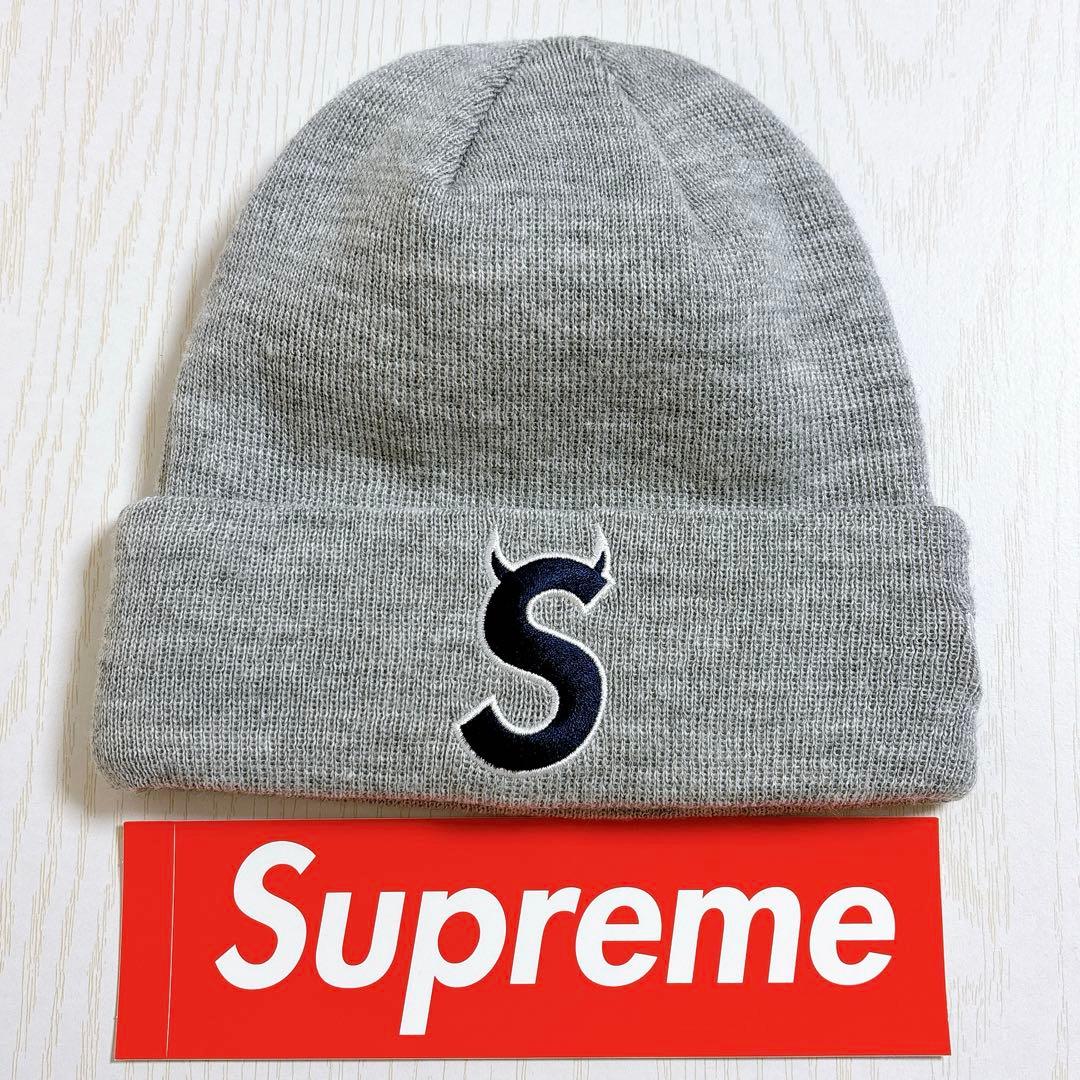 2点セット　Supreme ニット帽　ビーニー　ツノ　Sロゴ　グレー