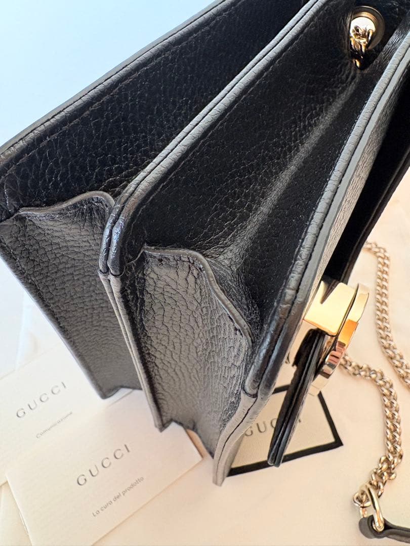 GUCCI インターロッキング　ブラック ショルダーバッグ　グッチ　チェーン