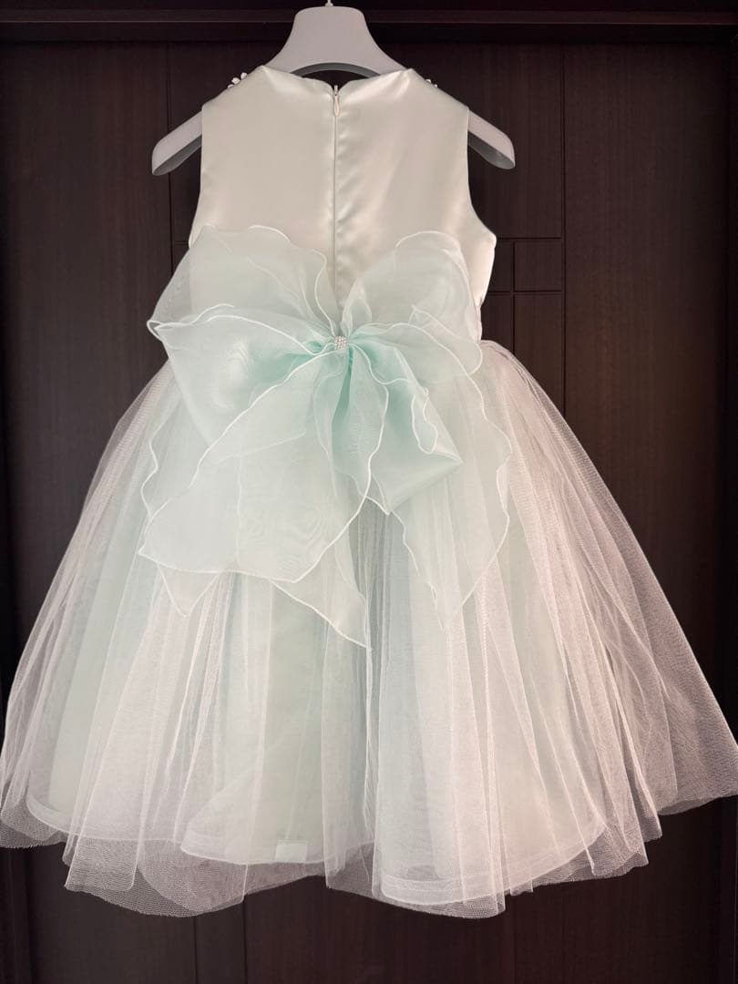 ミントグリーン 花刺繍 リボンドレス　7歳