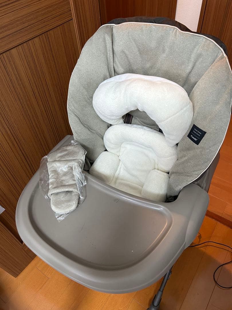 combi コンビ ネムリラ AUTO SWING BEDi おやすみドームEG