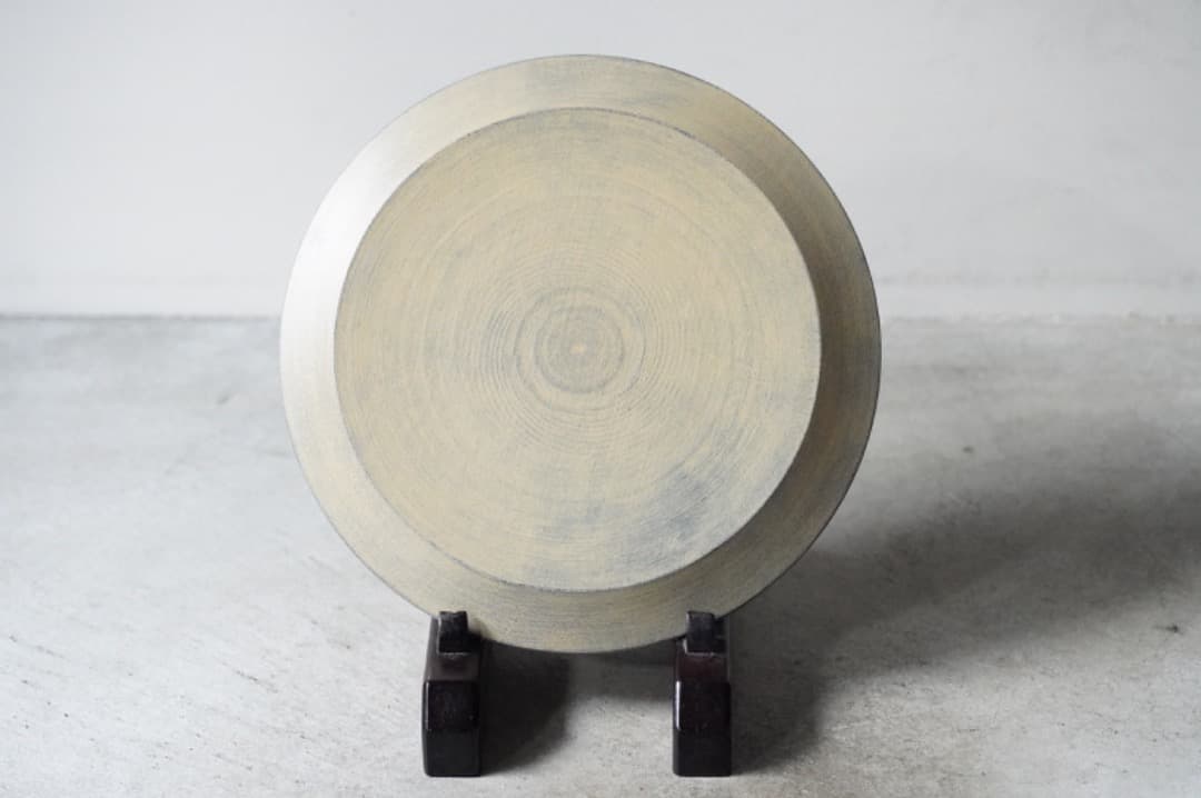 【店舗使用品】 石黒雄大 8寸白漆皿 つる 木工 木芸 平皿 うつわ 民芸 民藝