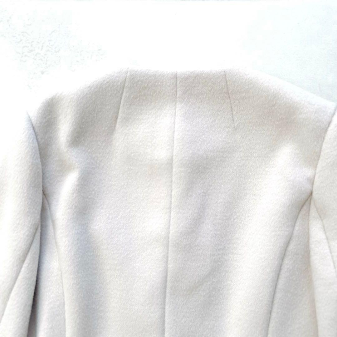 新品タグ付✨完売JENNE ジェンヌ　エコファー襟付きペプラムショートコート近年