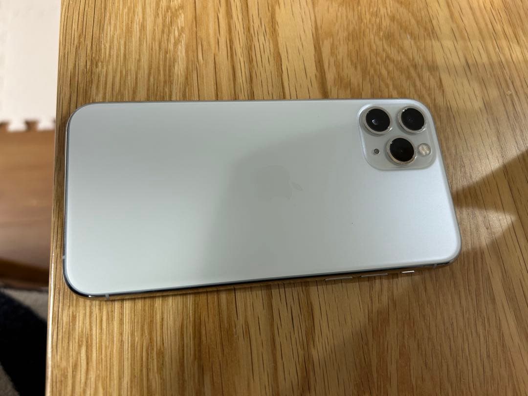 Apple iPhone 11 PROシルバー 本体