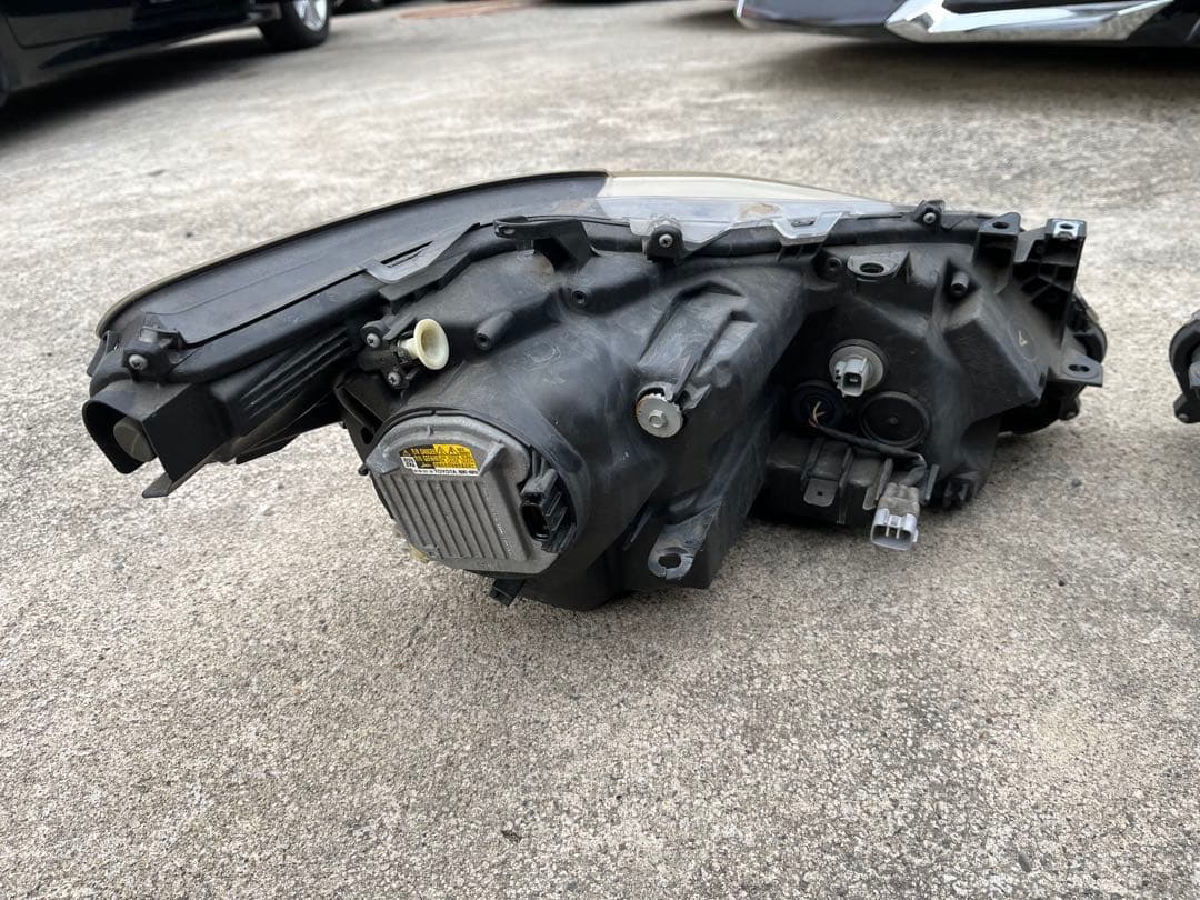 21系　前期　クラウンアスリート　ハイブリッド　ヘッドライト左右