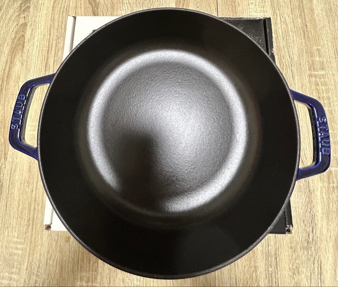 STAUB/ストウブ　ブレイザーソテーパン26cm　リリー　Lilly