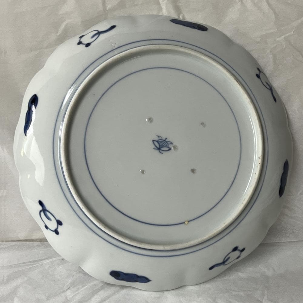 p055 古伊万里 染付 七寸皿 ５枚 牡丹唐草 輪花皿 輪花縁 皿