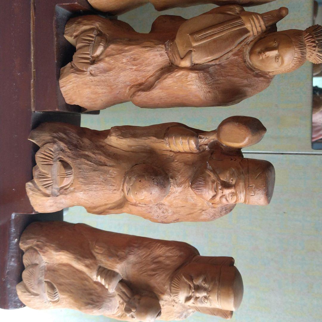 ツゲの木の置物