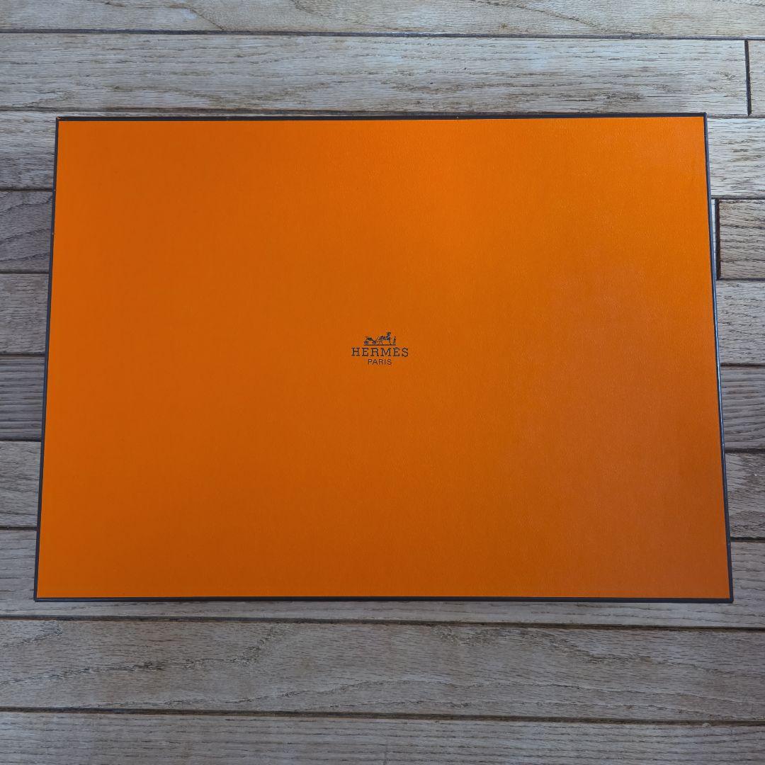 Hermès Balcon du Guadalquivir オーバルプレート