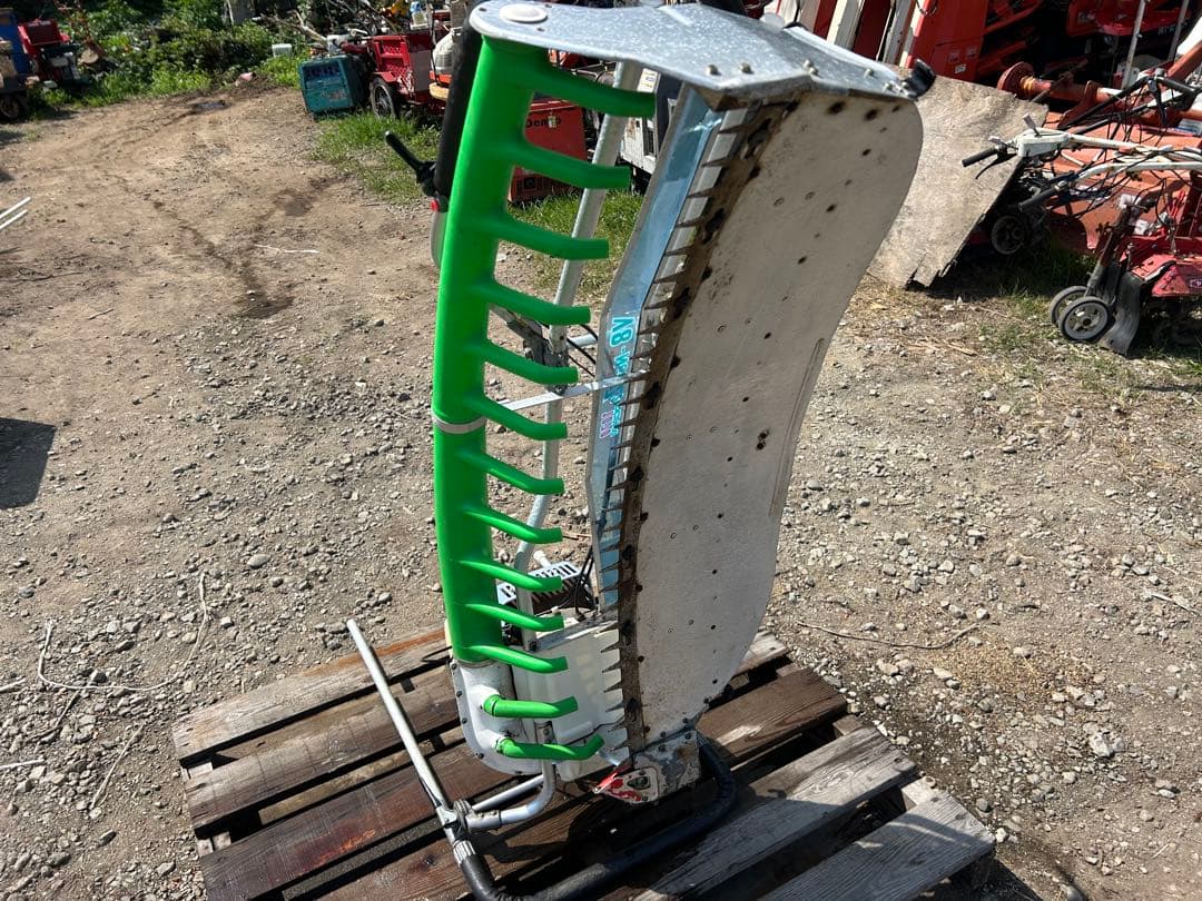 宮崎　落合 茶刈機　茶摘機　剪枝機 V8-1070 バリカン　刈ならし機 動画有