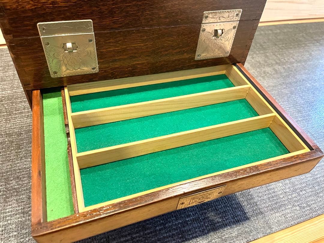 木製　薬籠　 和製　アンティーク　楢　薬箱　レトロ　古民具　引き出し　木箱