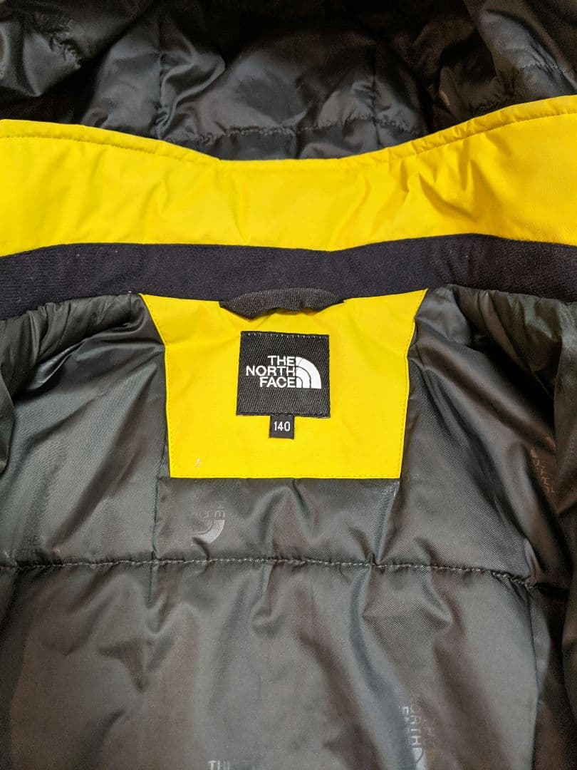 ノースフェイス　キッズ　スノーウェア