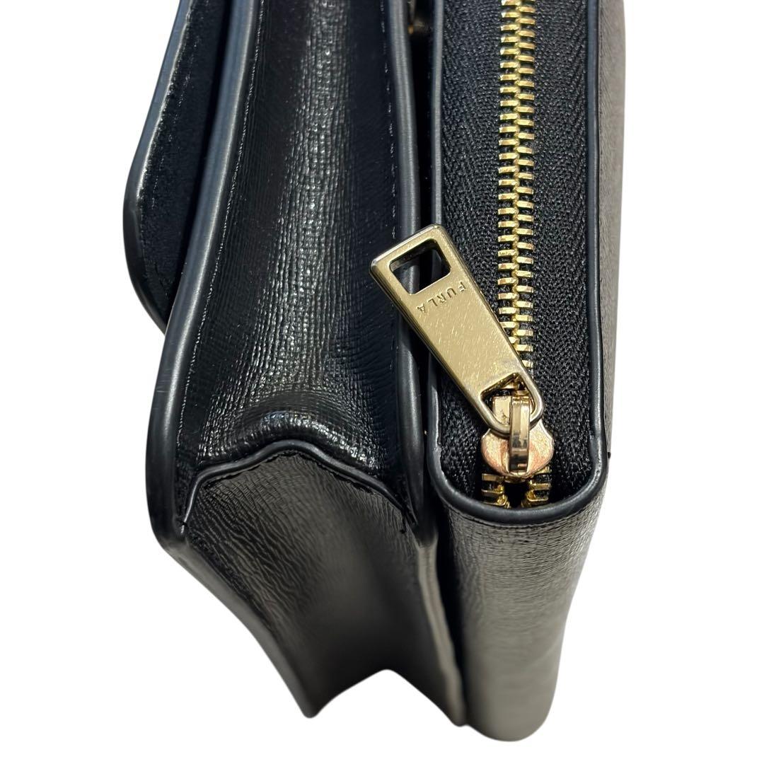 【極美品】フルラ ウォレットショルダーバッグ レザー 現行ロゴ　黒 リーヴァ