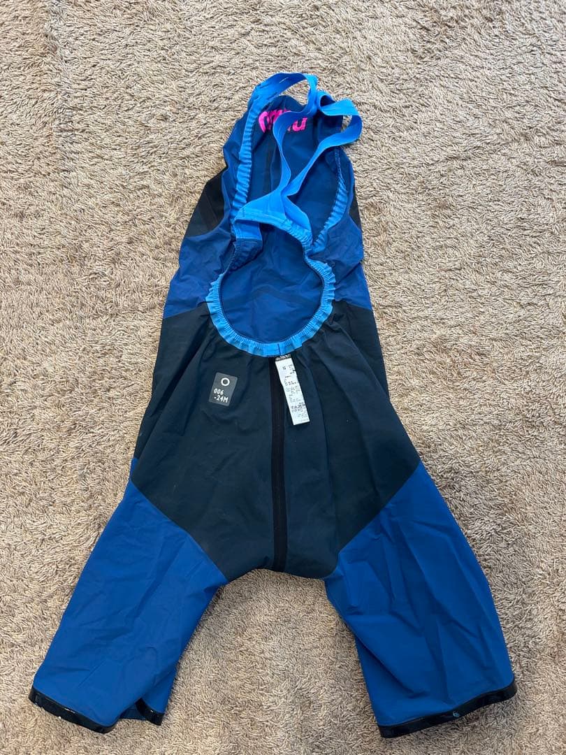 【ほぼ新品】arena アクアフォースストリーム　MF