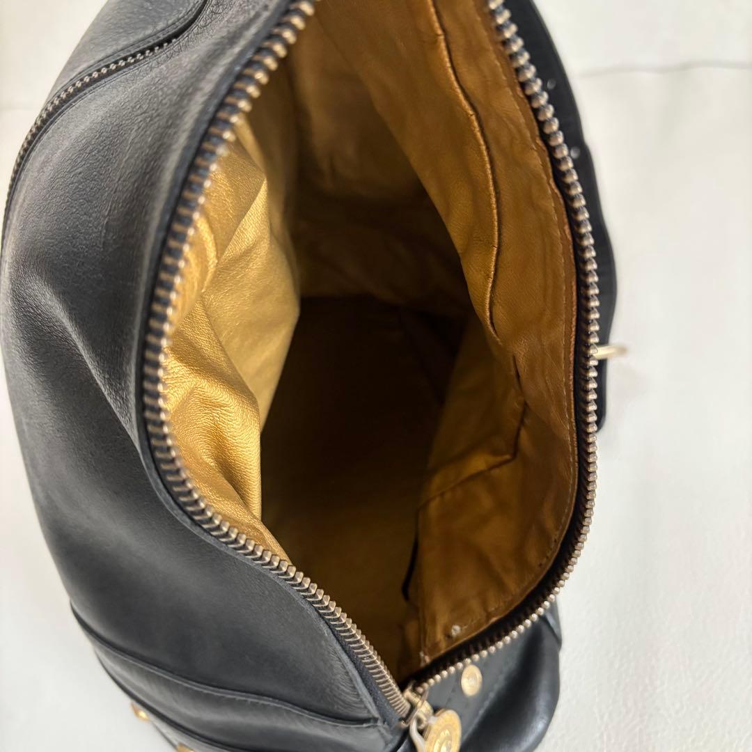 【良品】【ヴェルサーチ】メデューサ レザー ワンショルダーバッグ 黒