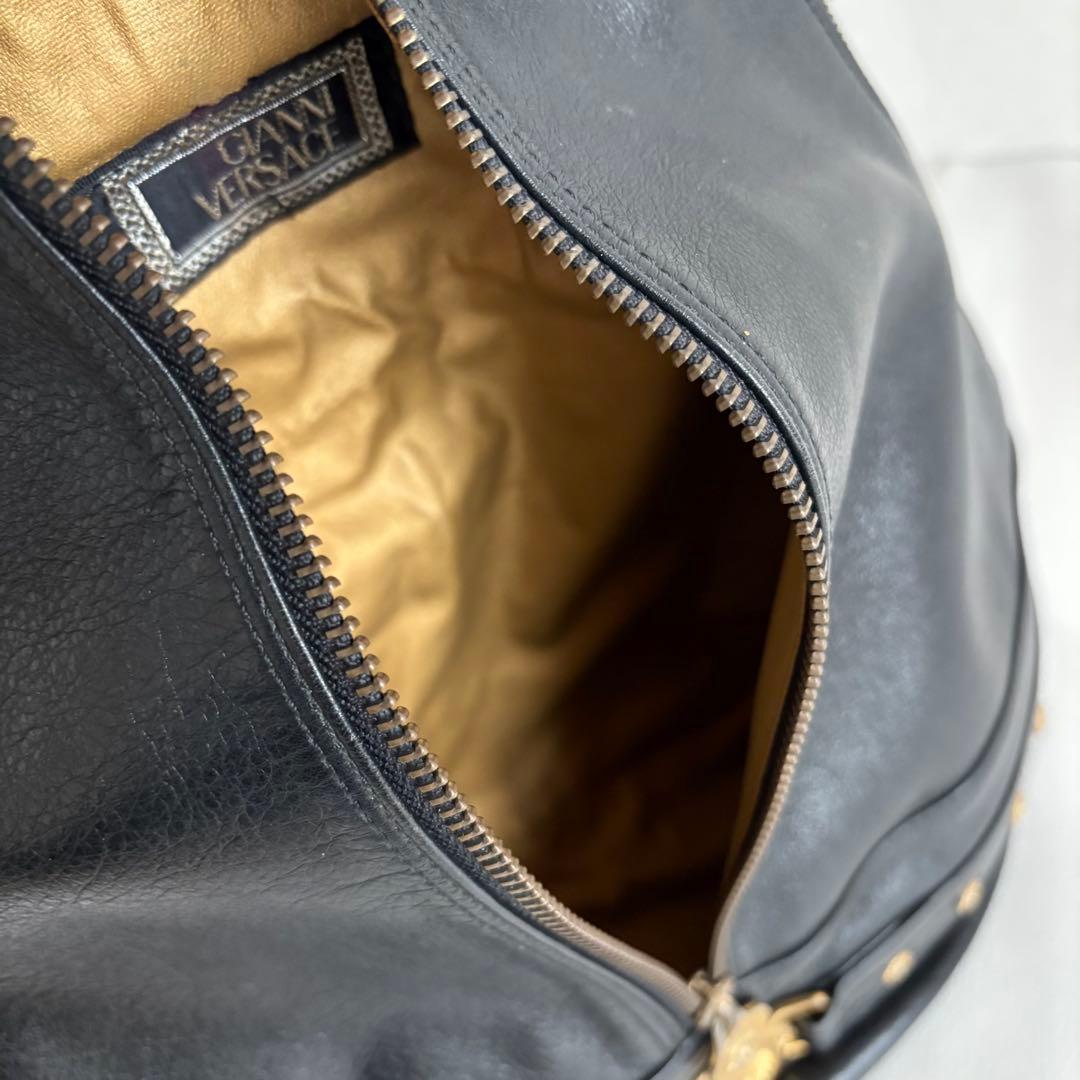 【良品】【ヴェルサーチ】メデューサ レザー ワンショルダーバッグ 黒