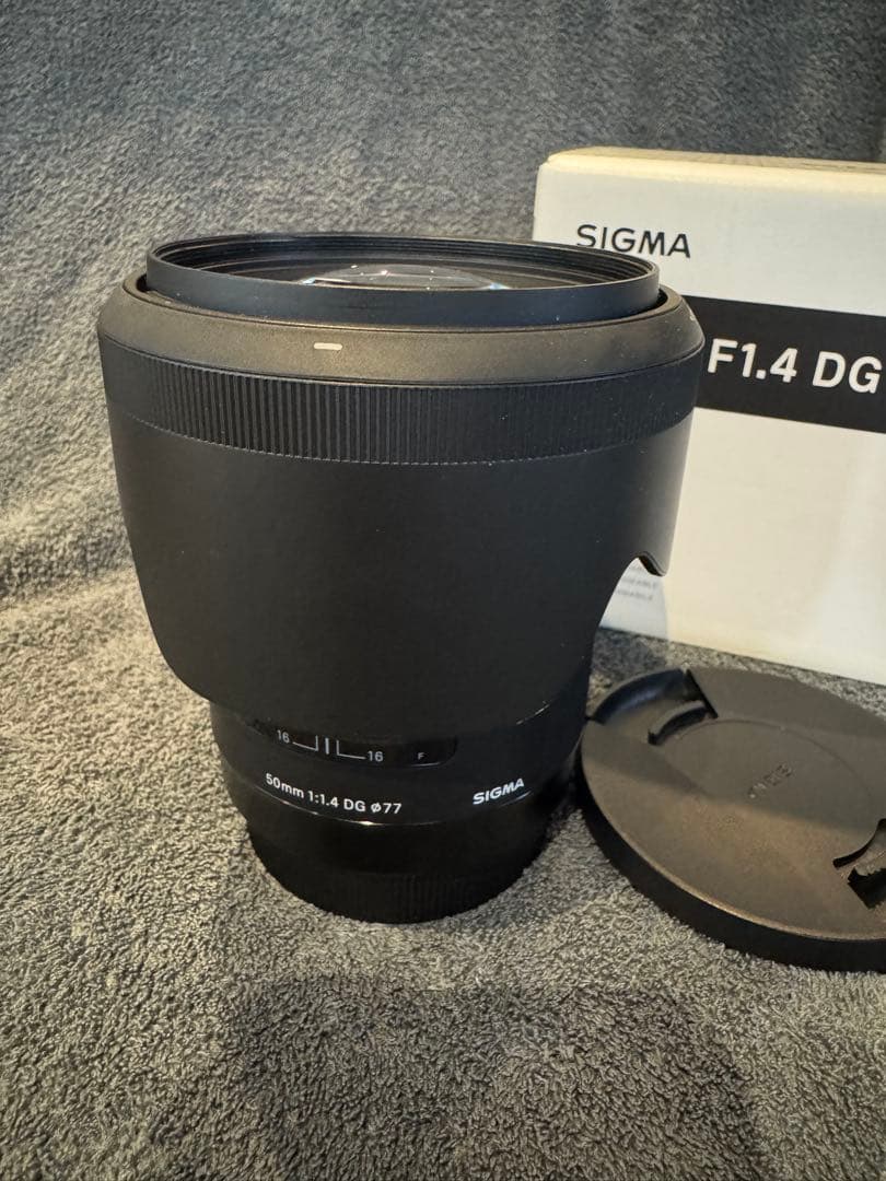 ほぼ未使用シグマ50mm F1.4 DG Art キャノン用