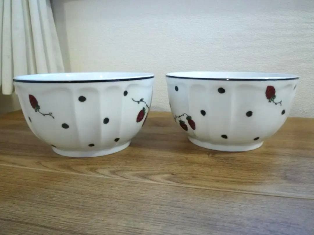 リチャードジノリ イタリアンポア 野イチゴ カフェオレボウル2個