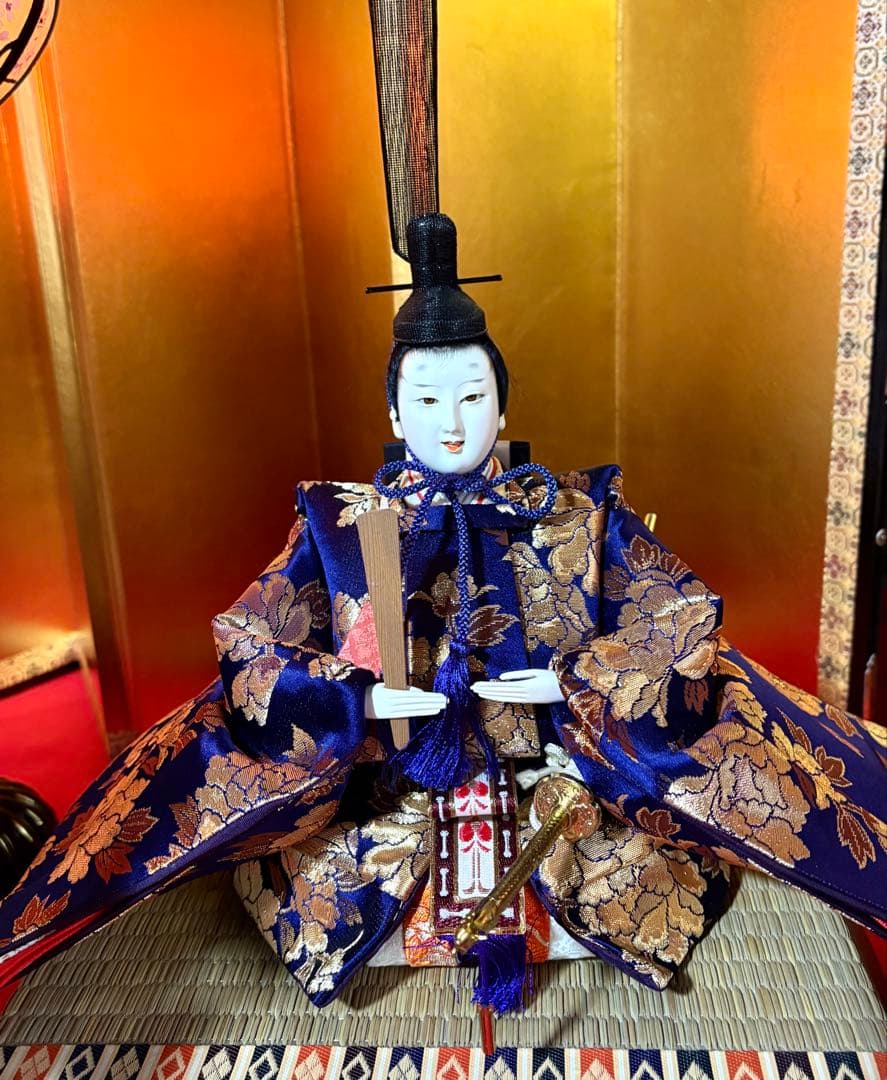 親王飾り、雛人形、写真の飾り物一式。40年前購入の品。美品