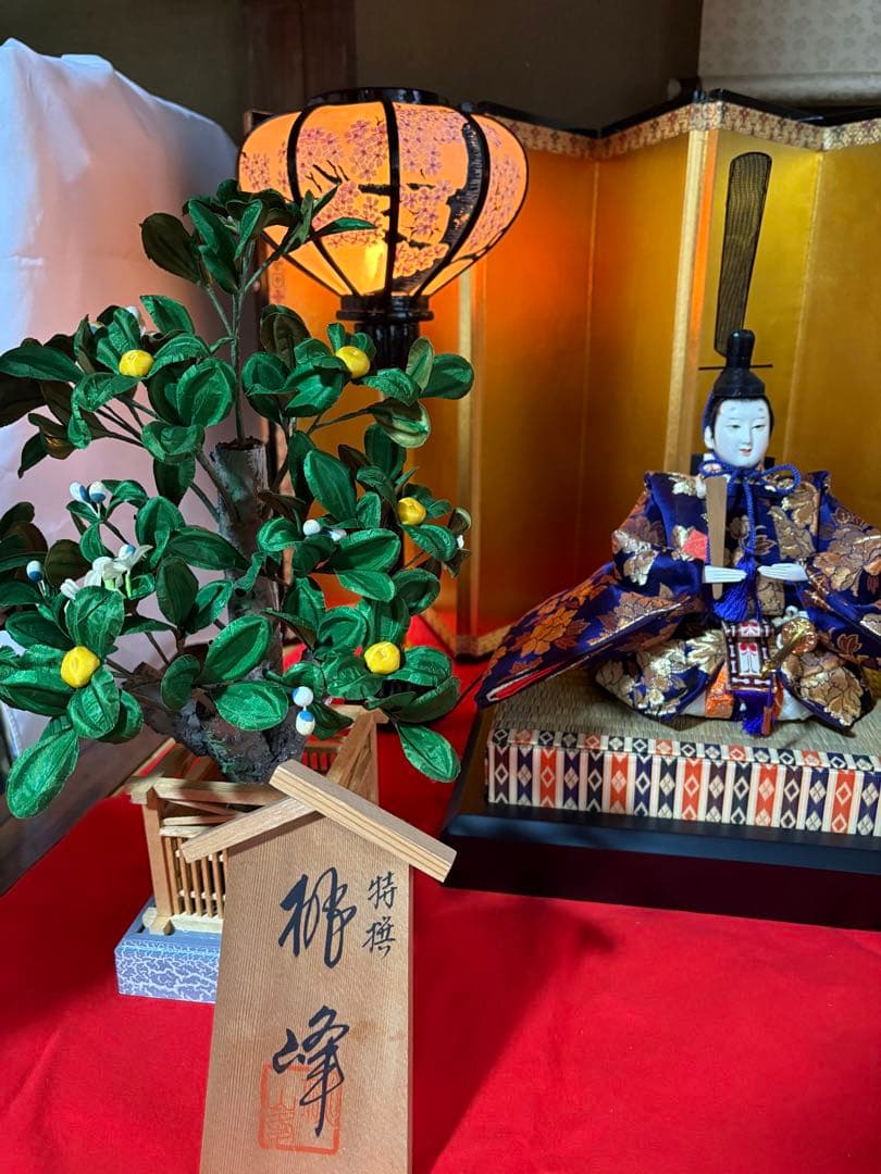 親王飾り、雛人形、写真の飾り物一式。40年前購入の品。美品