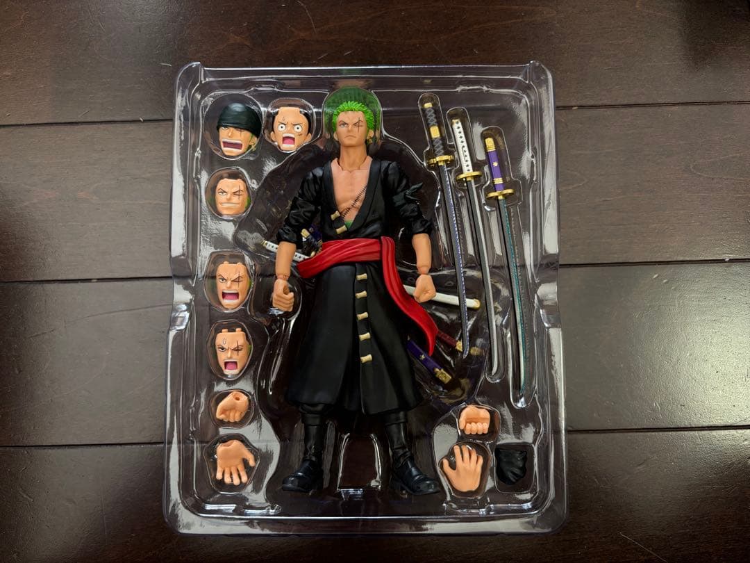 S.H.Figuarts ロロノア・ゾロ 鬼ヶ島討ち入り ワンピース フィギュア