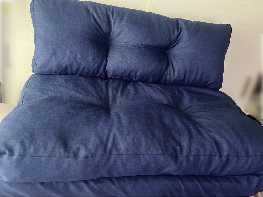 美品【2人掛け】折りたたみ ローソファベッド【ネイビー】