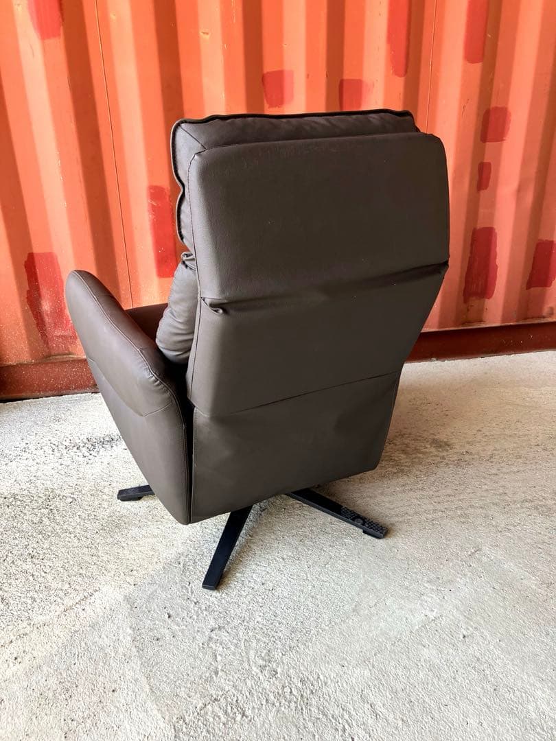 ほぼ未使用　ニトリ　電動リクライニングパーソナルチェアー