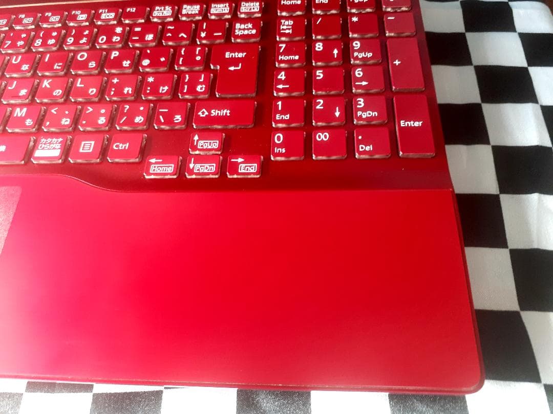 富士通LIFEBOOK FMV ノートPC 8世代 Core i7-8565U