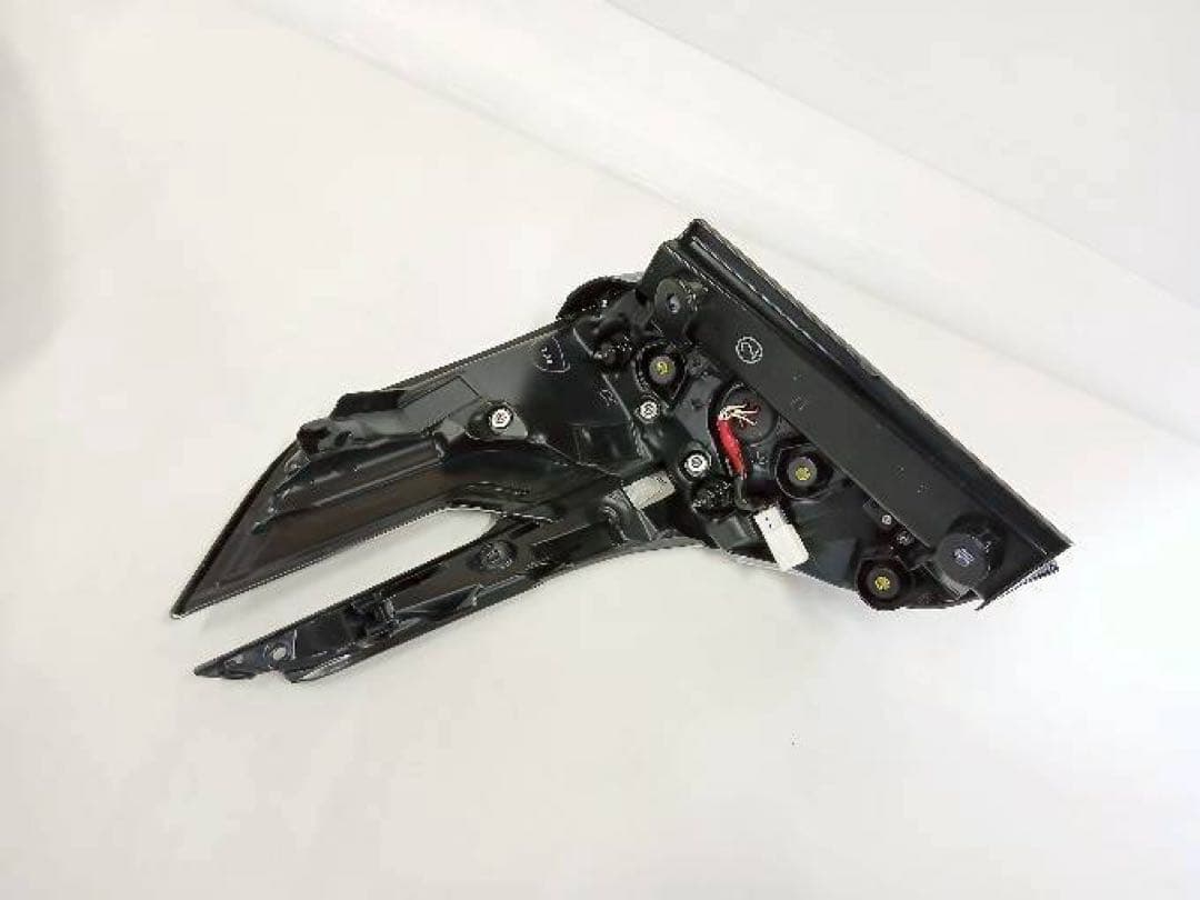 点灯確認済み 30 ヴェルファイア テール ランプ ライト アルファード