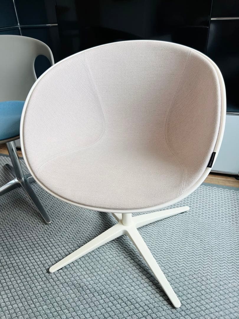 FRITZ HANSEN：RINリンチェア（ホワイト・ピンク）【正規品・希少】