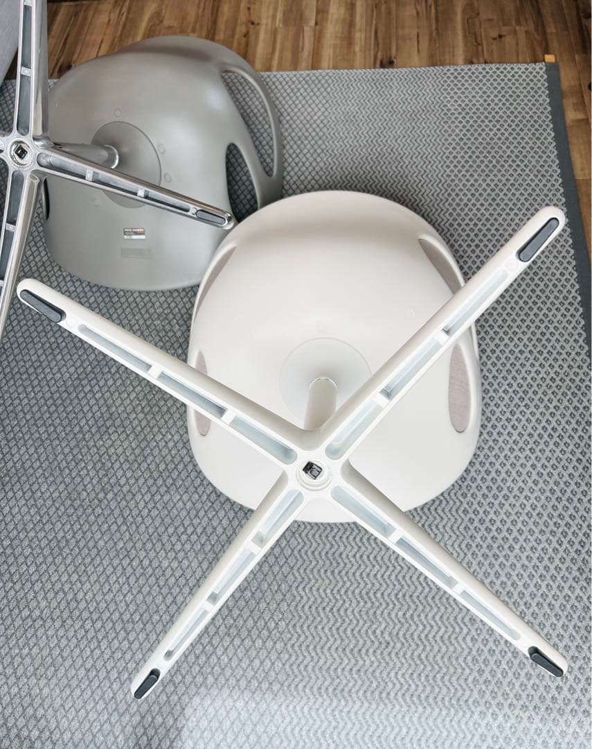 FRITZ HANSEN：RINリンチェア（ホワイト・ピンク）【正規品・希少】