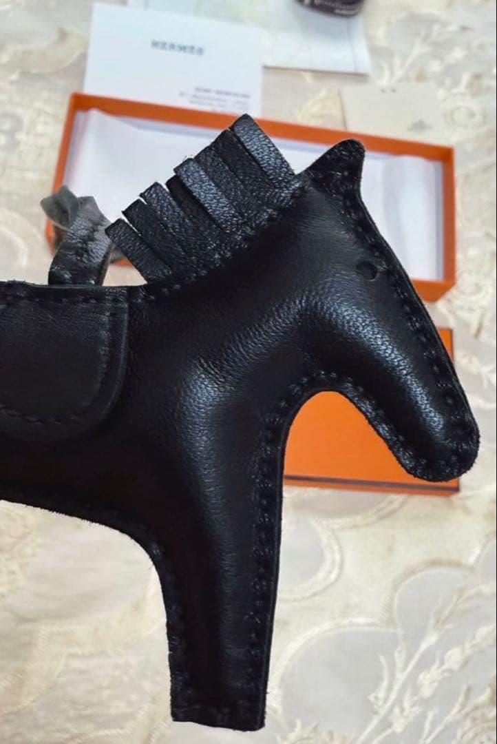 ⭐️未使用近い⭐️HERMES ロデオチャーム PM ソーブラック