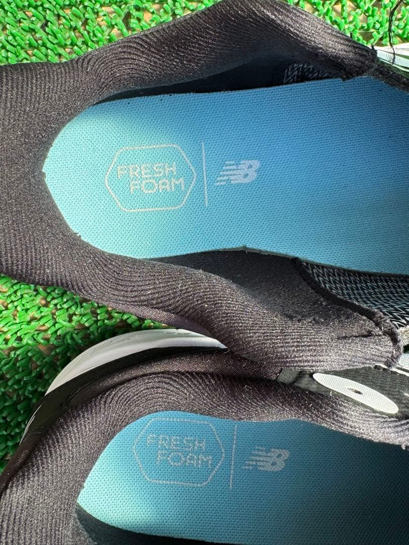 New Balance 3000v2 ブラック/ホワイト トレーニングシューズ