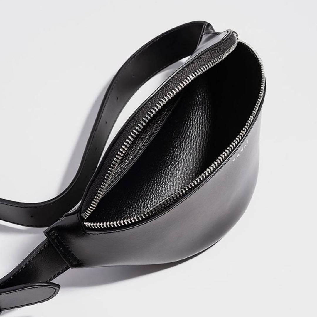 バッグ YAHKI Soft W Face Cross Body Bag