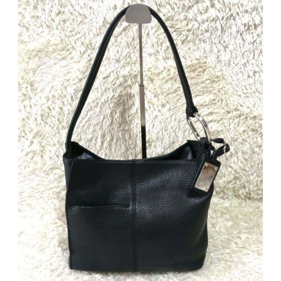 GINZA  銀座かねまつ　ワンショルダーバッグ メタルプレート付　黒 レザー革