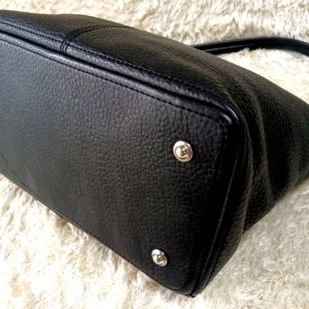 GINZA  銀座かねまつ　ワンショルダーバッグ メタルプレート付　黒 レザー革