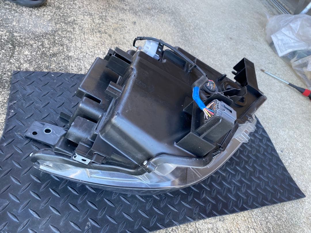 美品‼️ CX-3 マツダ純正　左側　LED ヘッドライト