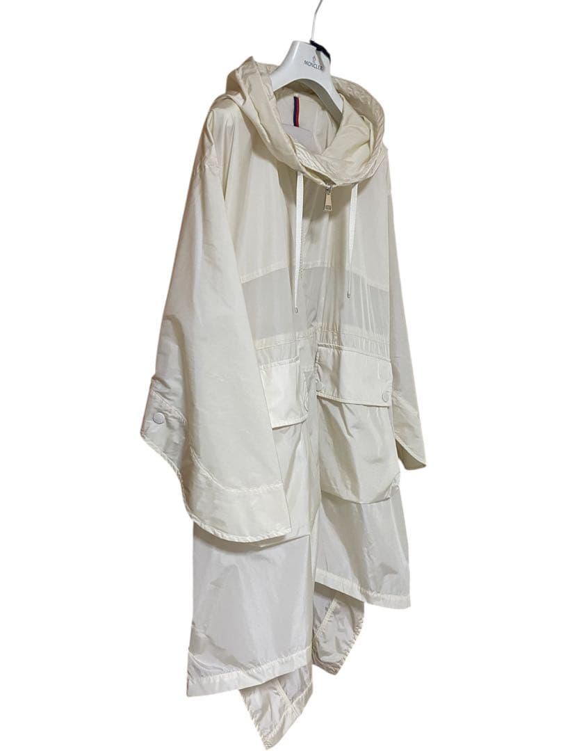 【新品・未使用品】MONCLER モンクレールPRINTSEPSポンチョコート