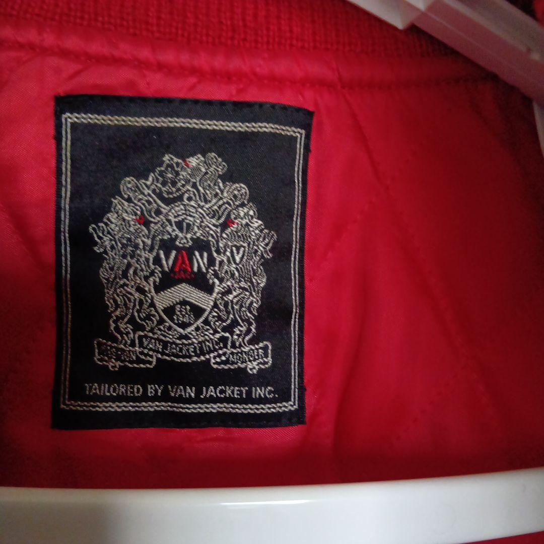 鶺*鴒様 VAN JACKET INC. スタジャン レッド/ベージュ