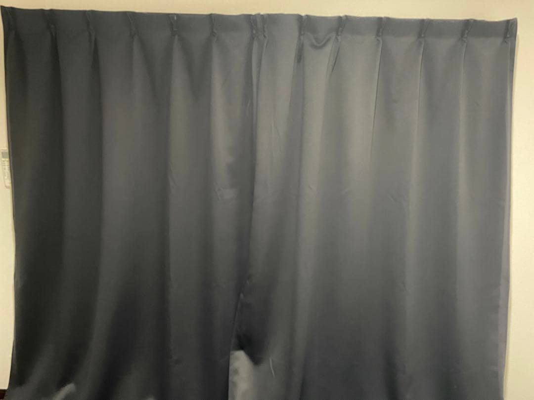 黒のカーテン＆レース 遮光1級