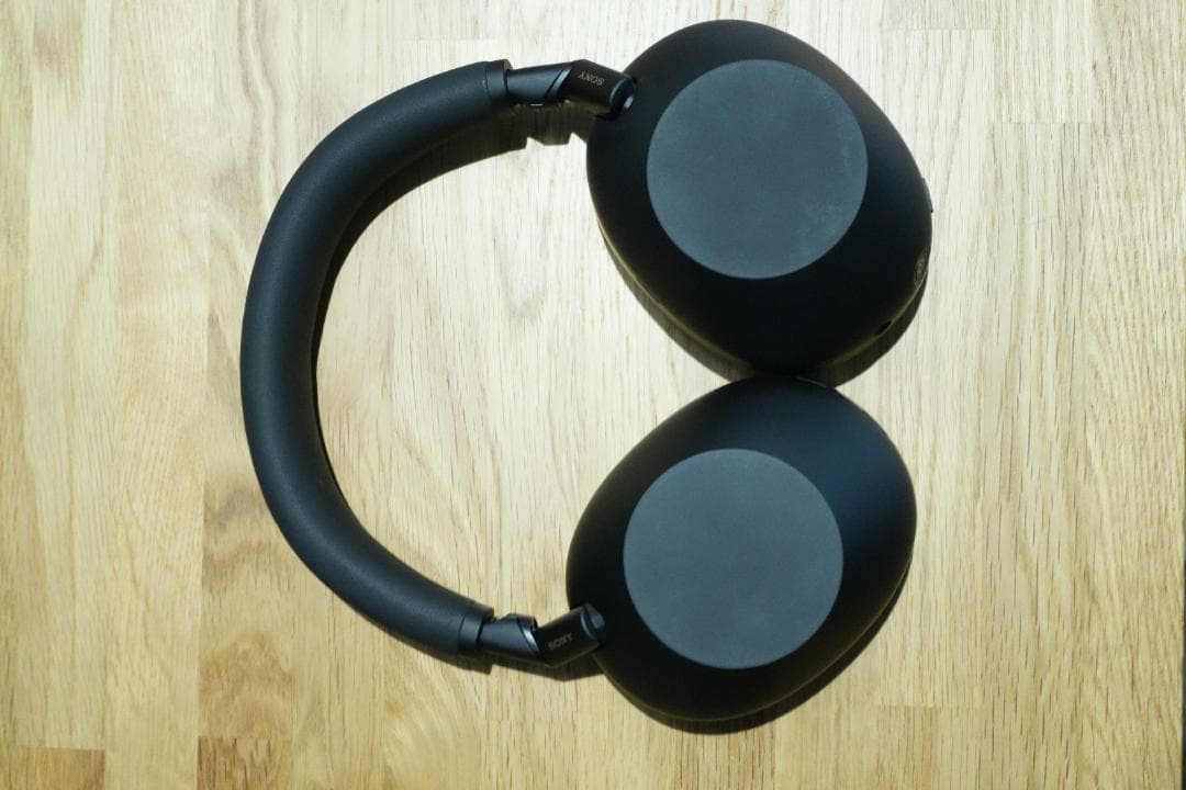 【美品】SONY WH-1000XM6 黒（保証書、レシート、保護カバーつき）