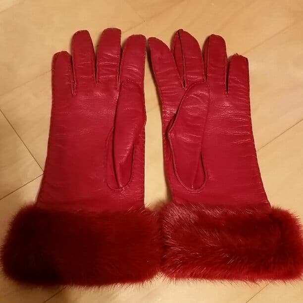 ★PRADA グローブ★