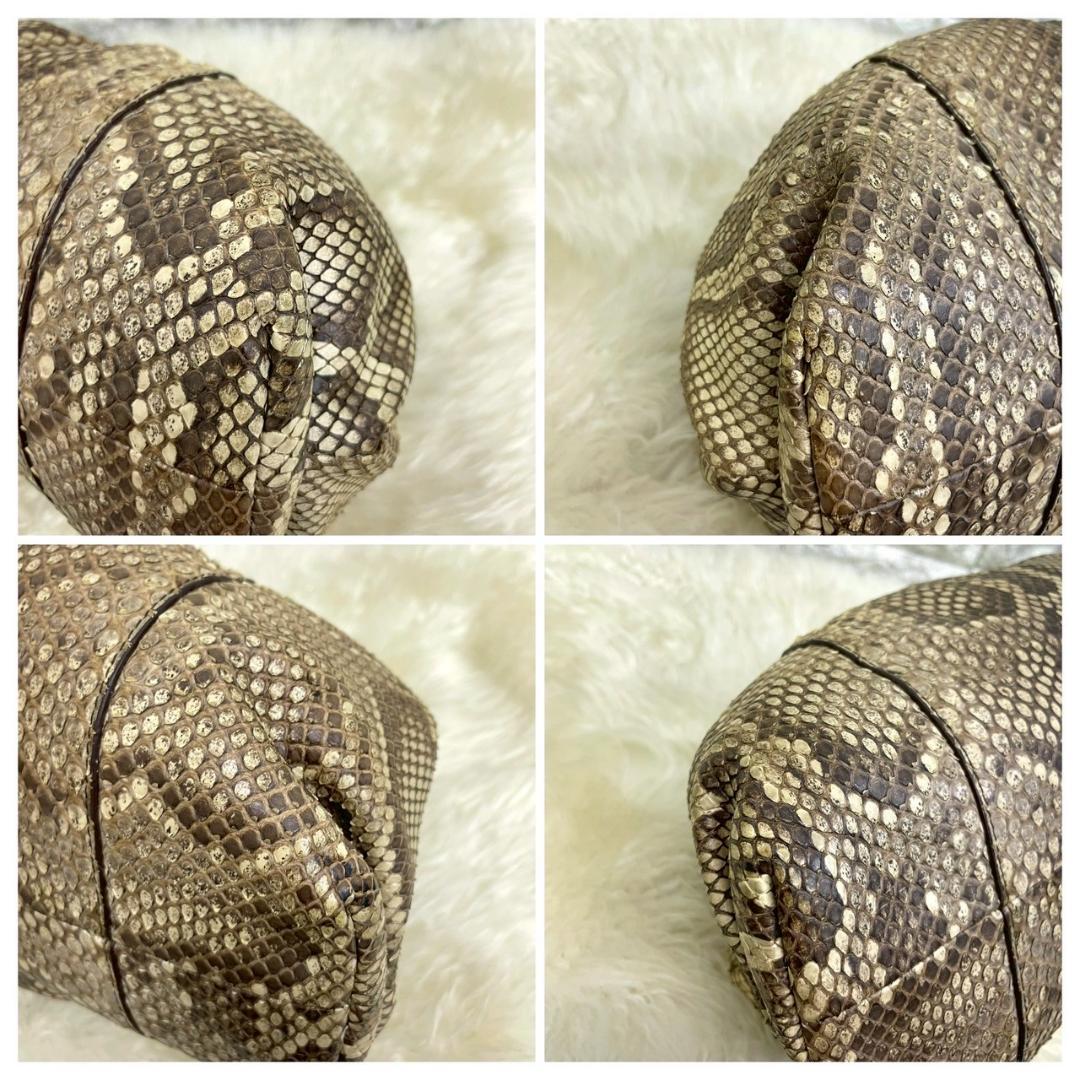 美品　BOTTEGA VENETA　ボッテガ　パイソン　クラッチバック