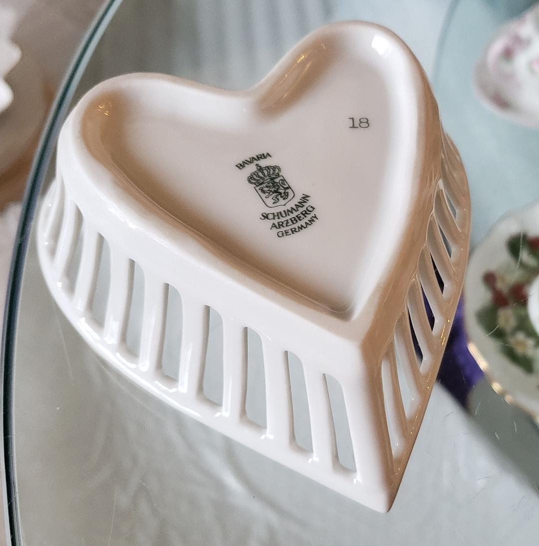シューマン ババリア すずらん ピアス ハートディッシュ