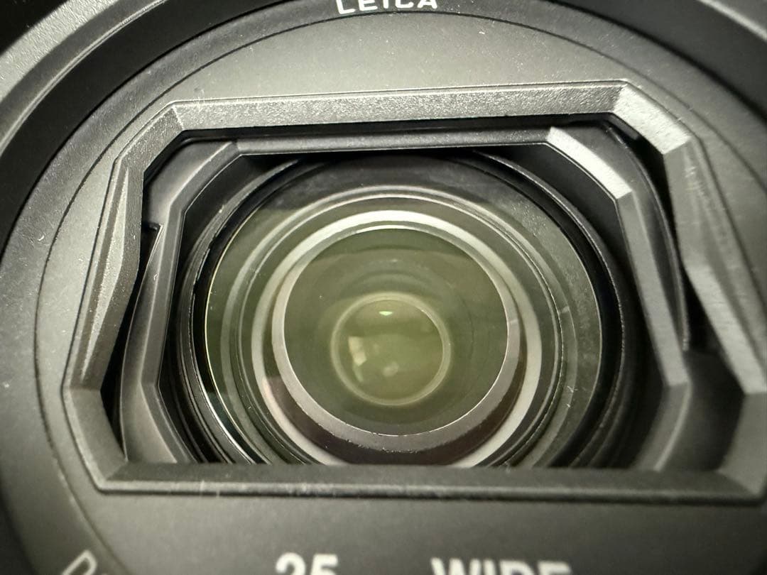 ビデオカメラ HC-VX1M