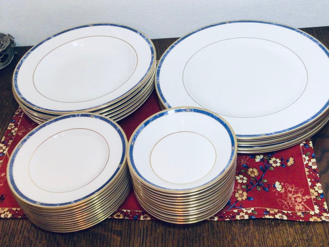 A*y様 ◉廃盤◉正規品 ウェッジウッド◉カンタータ◉プレート4種類〓計36枚◉