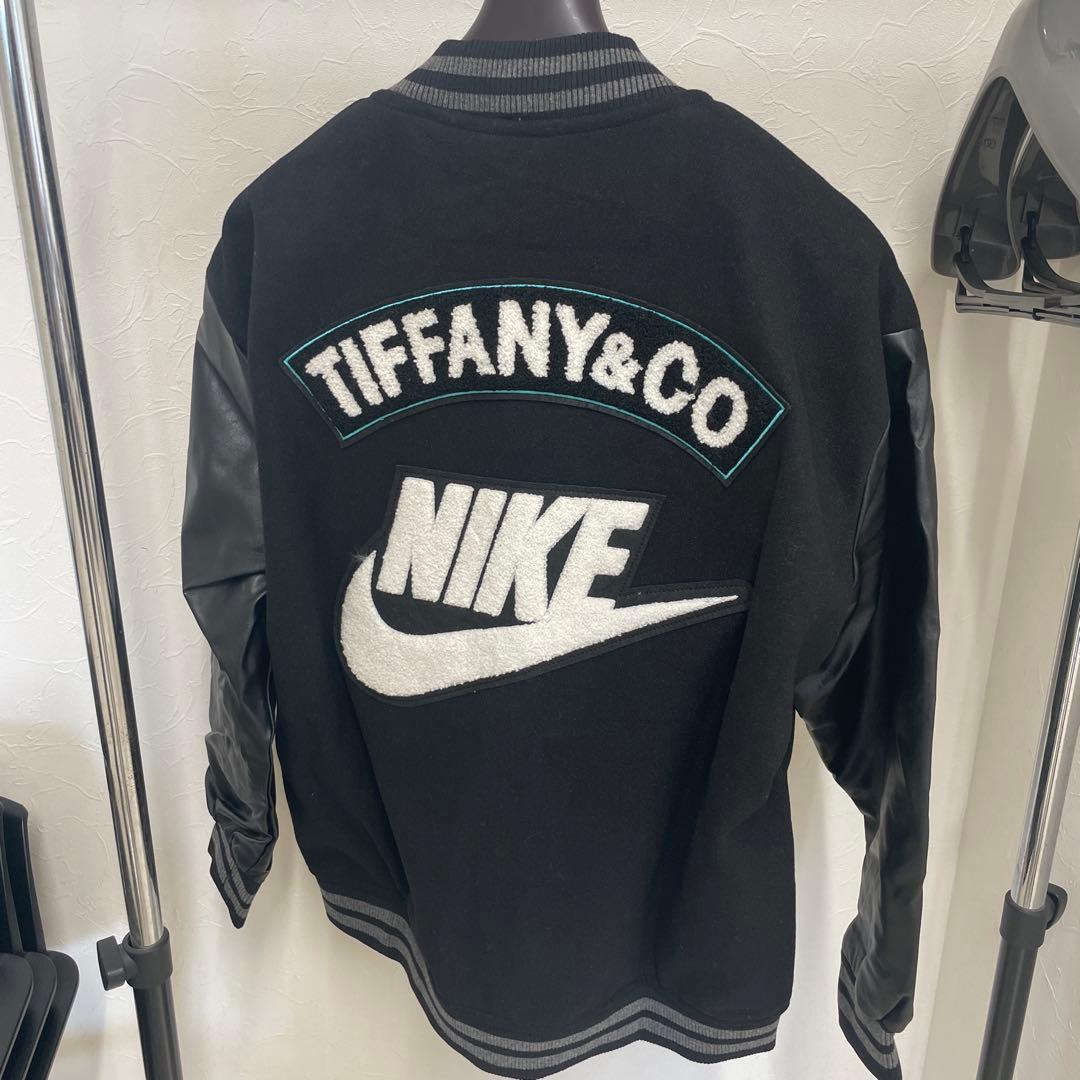 Tiffany & Co. Nike スタジャン Lサイズ 黒