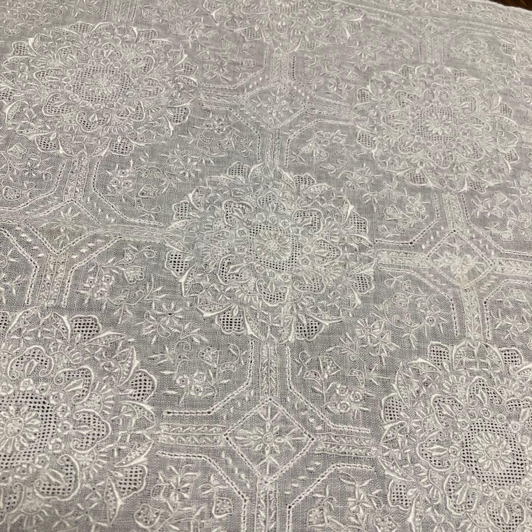 スワトウ汕頭ホワイト レース模様 ハンカチ