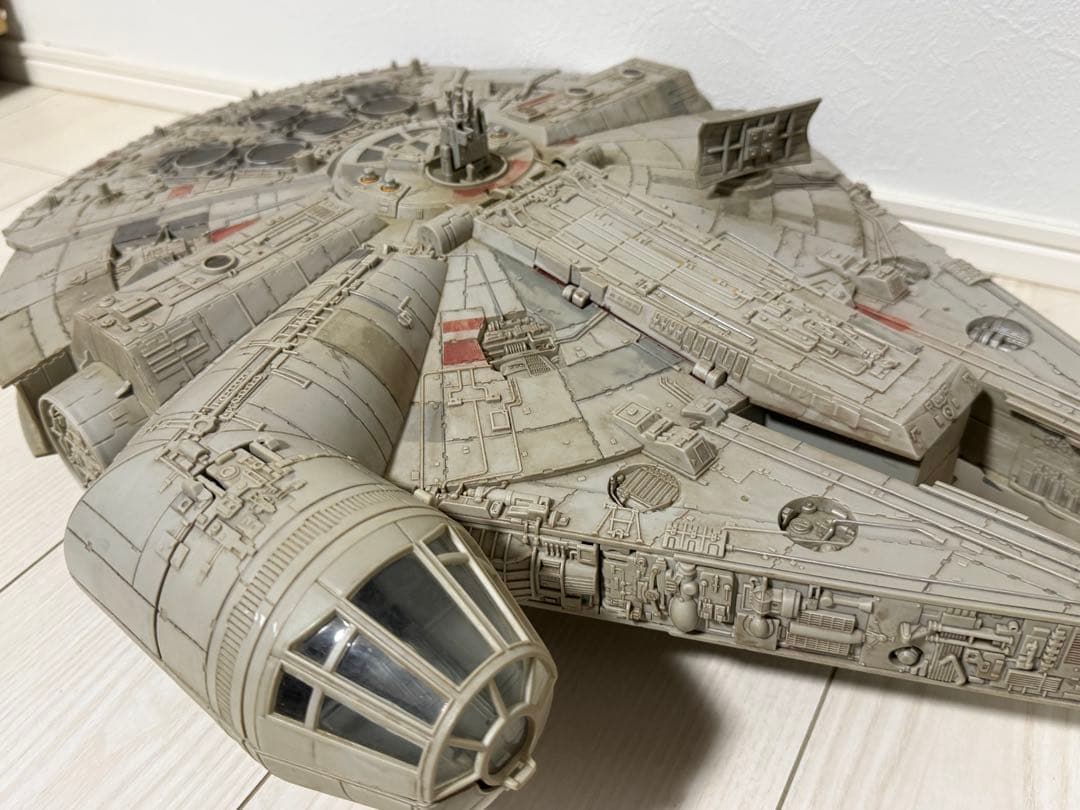 スターウォーズ　ミレニアムファルコン